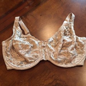 Wacoal lace underwire bra 38DDD